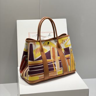 Hermes **Hermès Graphic Canvas Tote Bag**