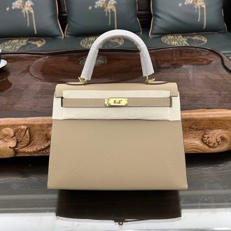 Hermes Kelly Leather Handbag
