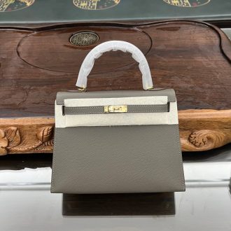 Hermes Kelly Top Handle Bag