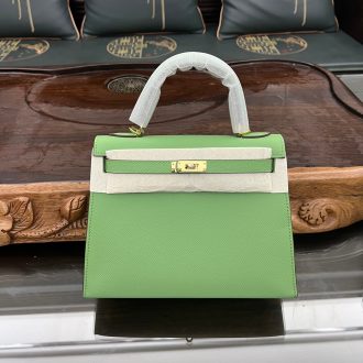 Hermes Kelly Bag in Green Leather