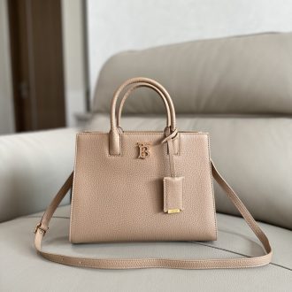Burberry Elegant Leather Tote Bag