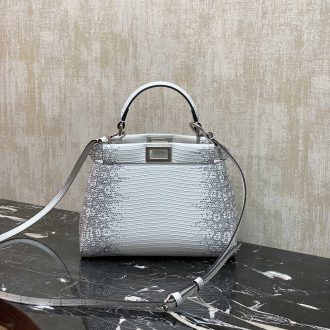 Fendi Elegant Textured Leather Handbag