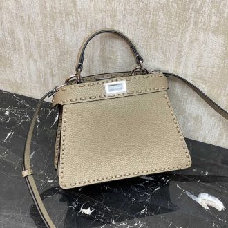 Fendi Elegant Leather Top Handle Bag