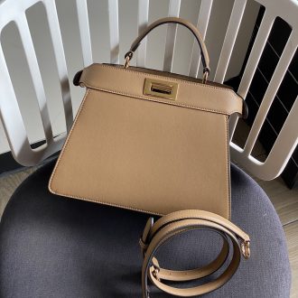 Fendi Elegant Leather Handbag