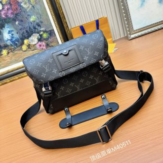 Louis Vuitton Monogram Messenger Bag