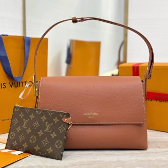 Louis Vuitton Chic Leather Shoulder Bag with Monogram Pouch