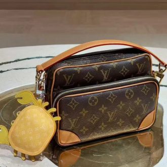 Louis Vuitton Monogram Canvas Crossbody Bag