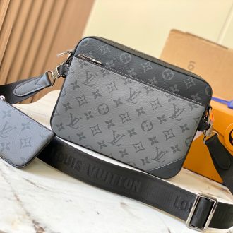 Louis Vuitton Monogram Canvas Crossbody Bag