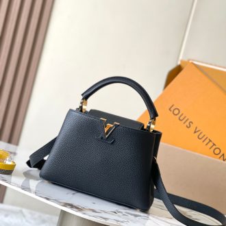 Louis Vuitton Capucines Mini Bag