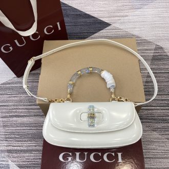Gucci Elegant Leather Shoulder Bag