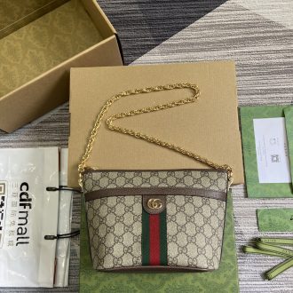 Gucci GG Supreme Shoulder Bag