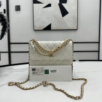 Chanel Quilted White Leather Shoulder Bag